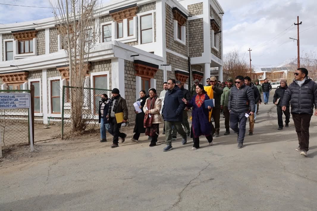 Leh, Chief Secretary, Aashish Kundra, Visit Eleaiser Jolden College