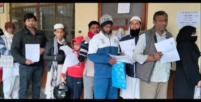 Madam, I have no relation with my parents, please get my vote registered.