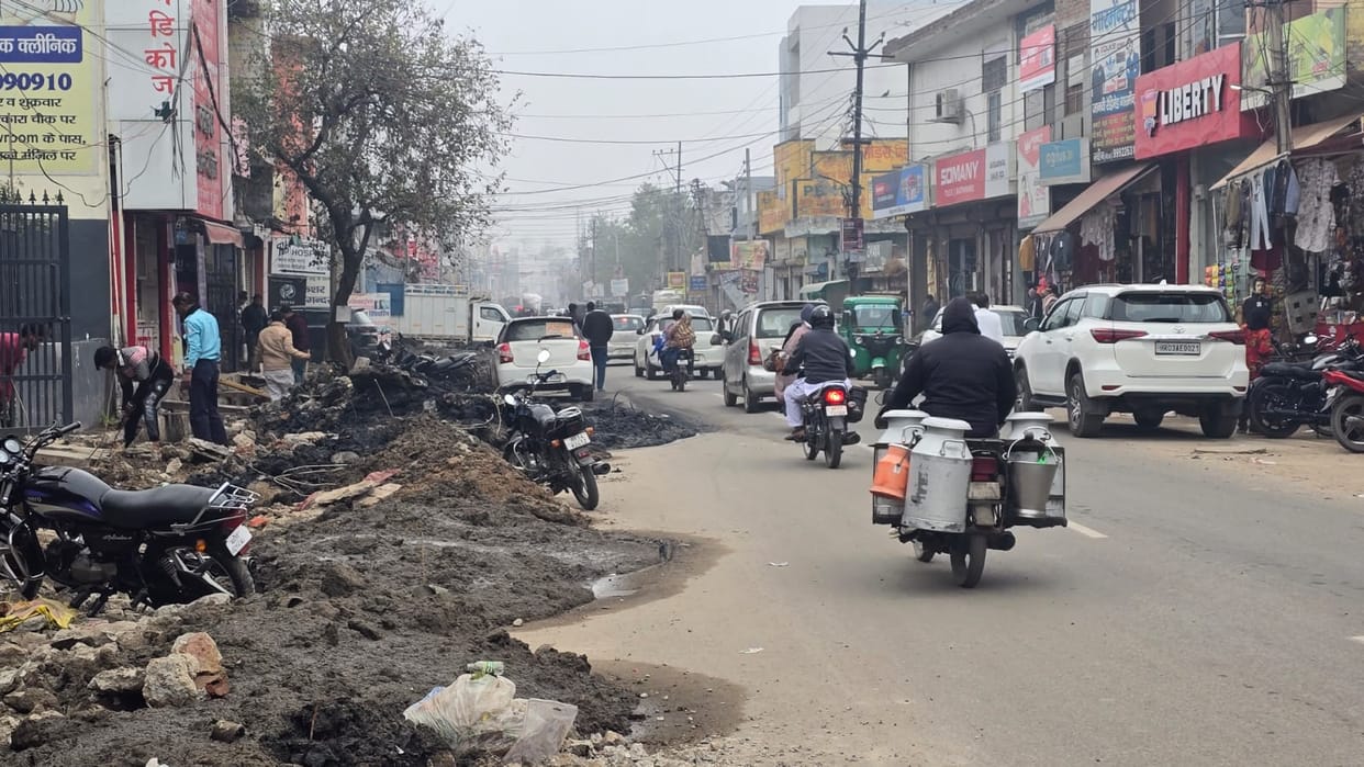 The drains from Chikkara Chowk to Ambedkar were cleaned.