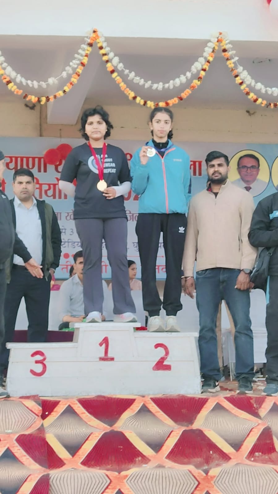 Ridhima won the gold medal in the State Archery Championship.