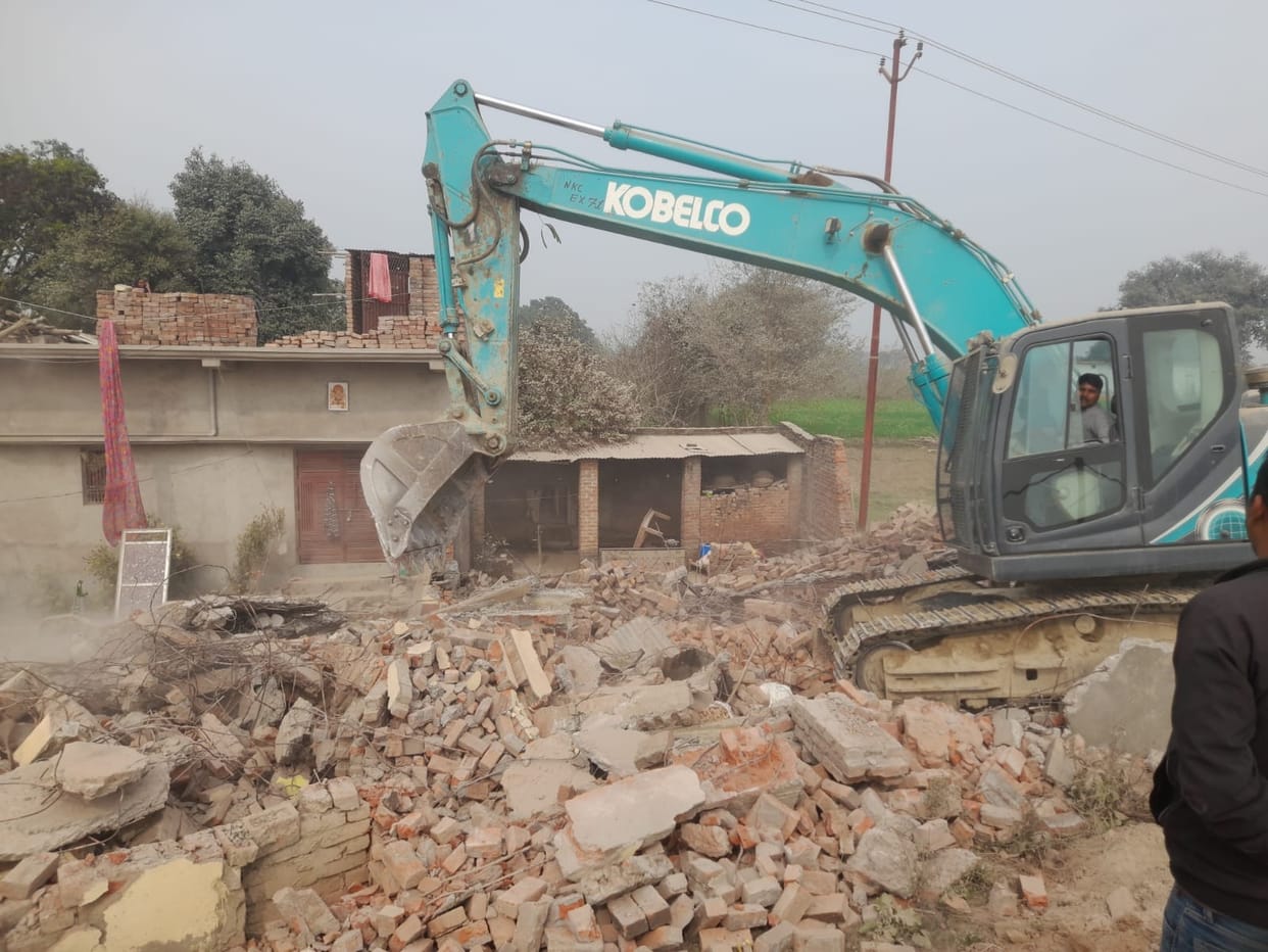 Two houses falling under the purview of the Greenfield Expressway construction were demolished.