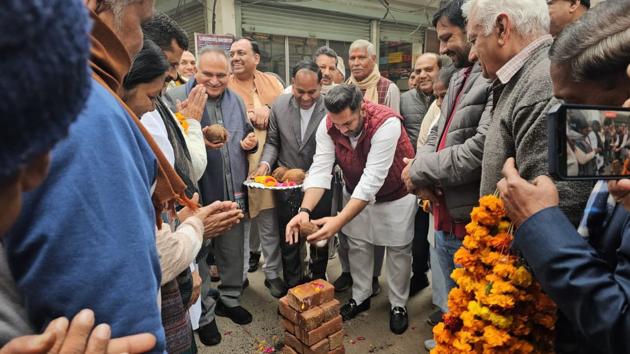 Drinking water pipelines will be laid in Mission Colony, and streets will be constructed in Teerth Market.