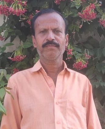 The body of the uncle's murderer, who was released on bail, was found hanging, and he was charged with murder.