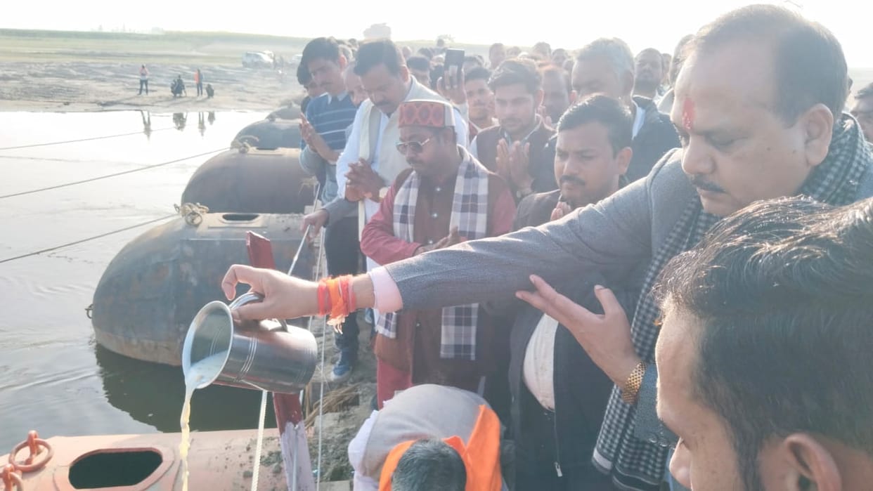 Inauguration of pontoon bridge constructed at a cost of Rs. 81.47 lakh on Ramganga river