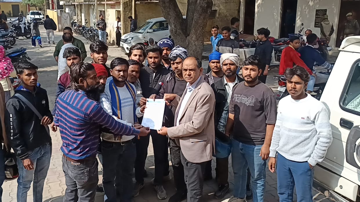 Bhim Army staged a protest in support of Navodaya Vidyalaya.