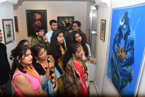 Artworks depicting Ramayana and human life were seen at Kashi Vidyapeeth