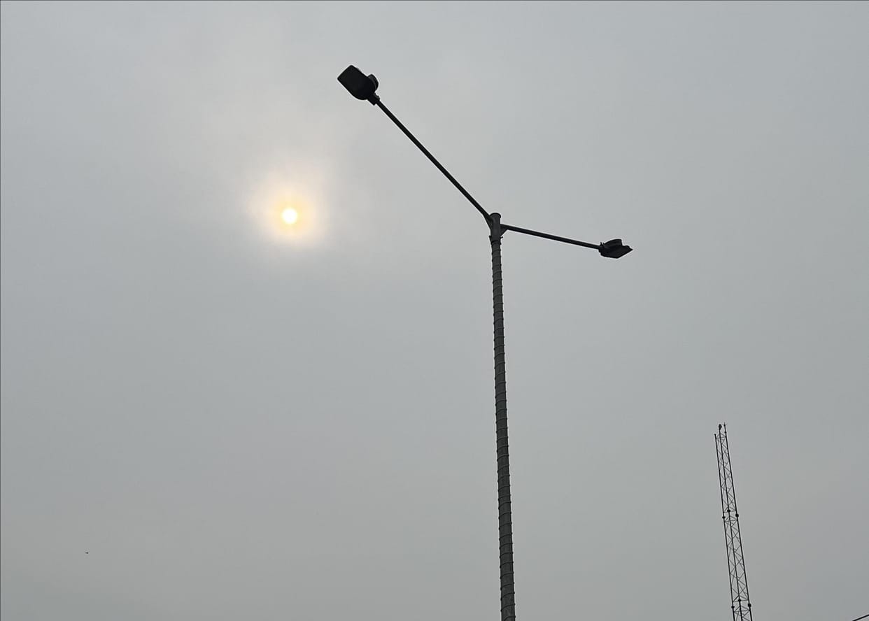 The light rain has increased the cold, raising fears of damage to crops.