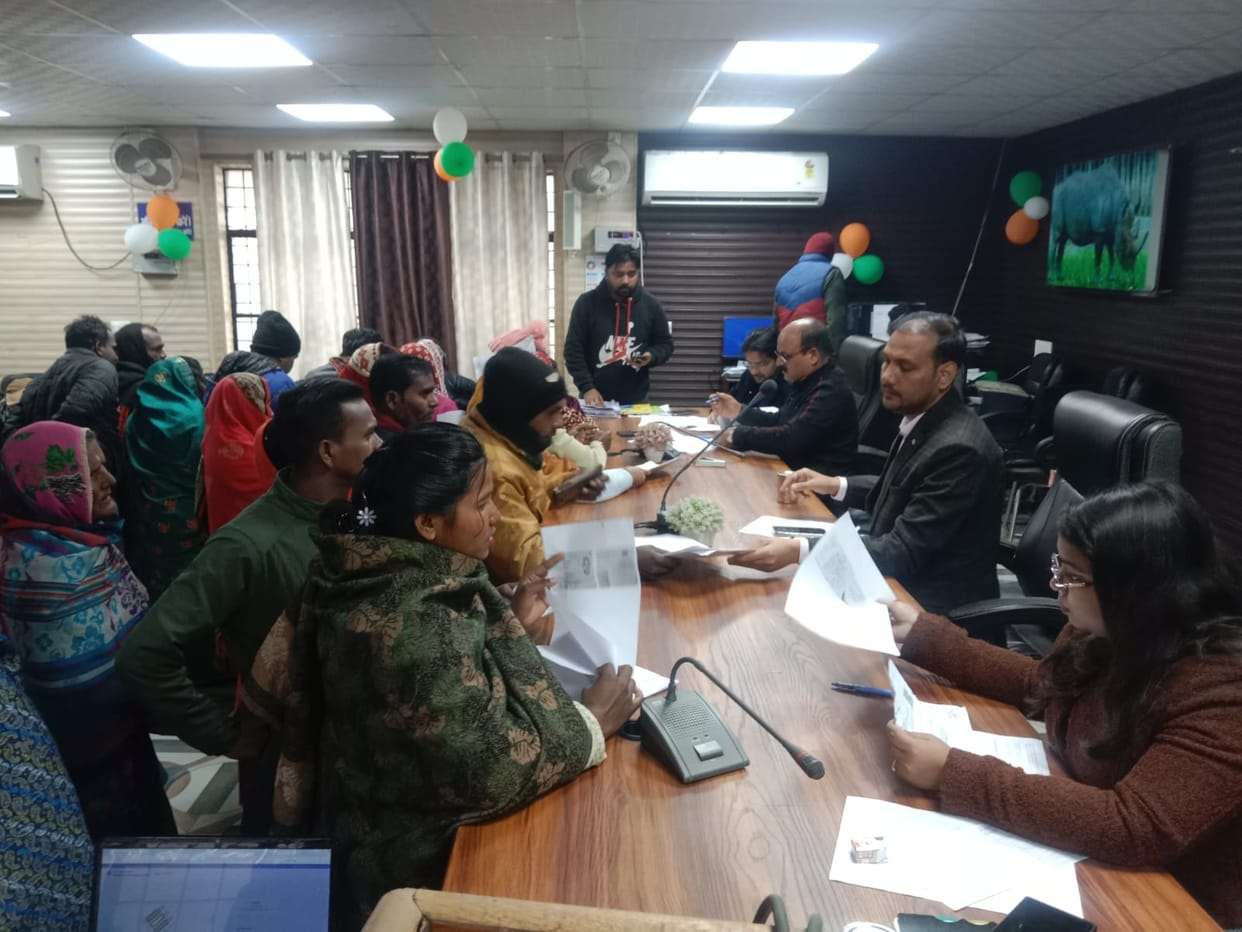 SIR: Crowds throng to file replies to notices