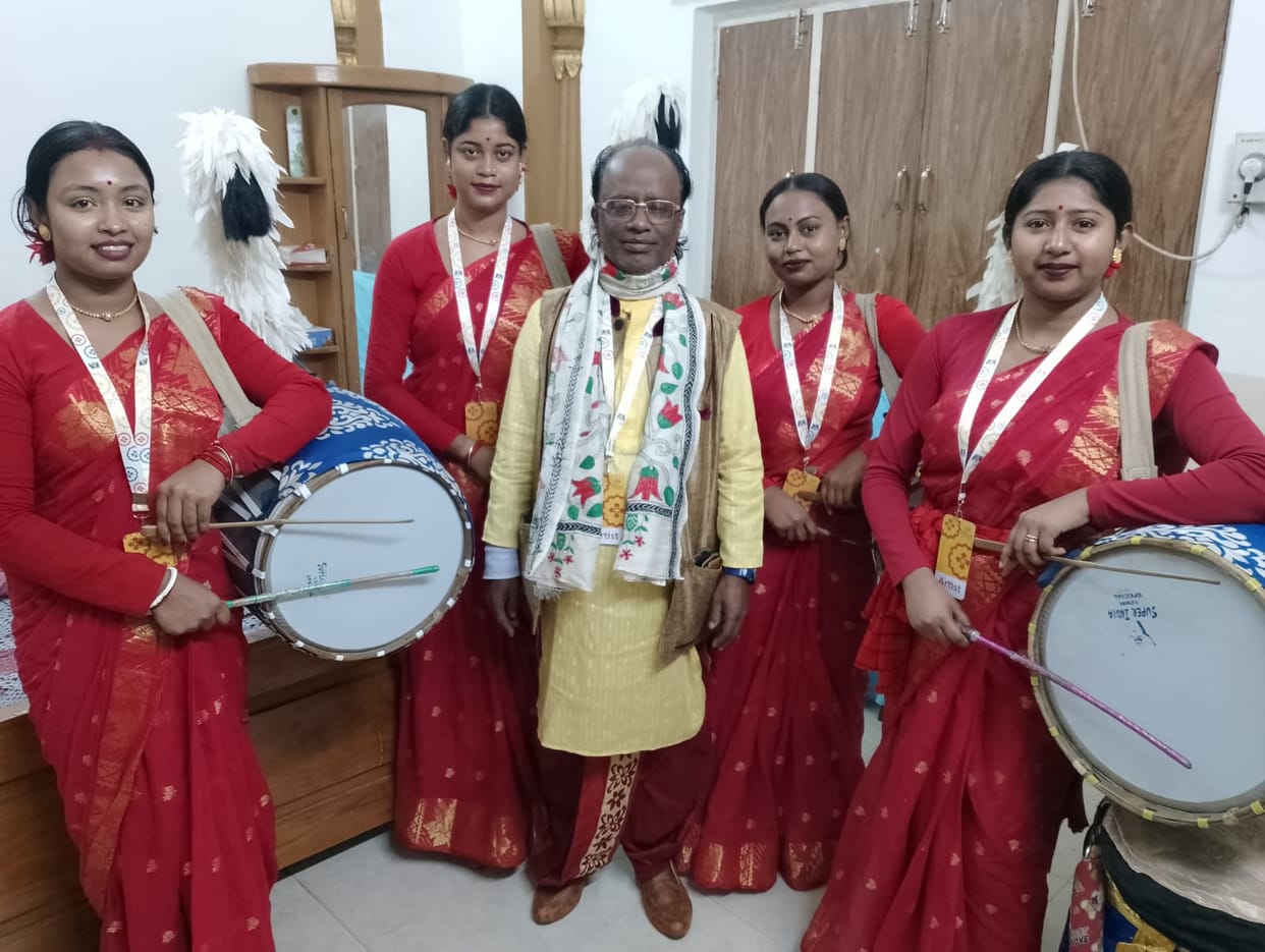 The echo of women empowerment in the tune of Dhak