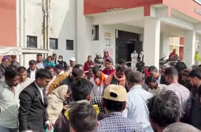 Madhubani news Speeding bikes collide  lawyer dies on the spot, student critically injured in madhubani