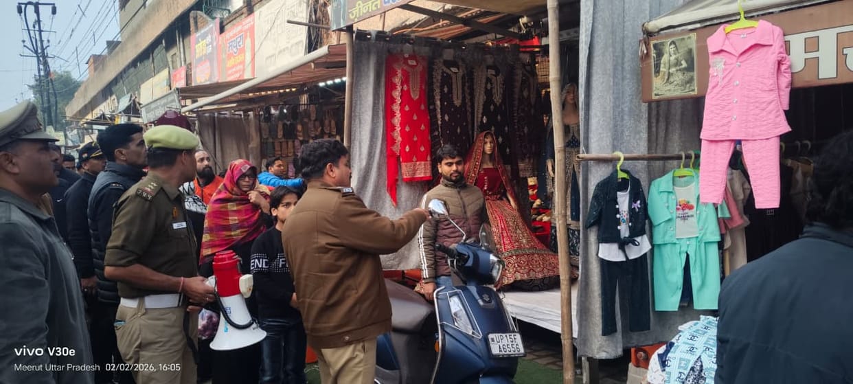 Encroachment removed from Delhi Road and Hapur station, 13 vehicles seized, 80 challans issued