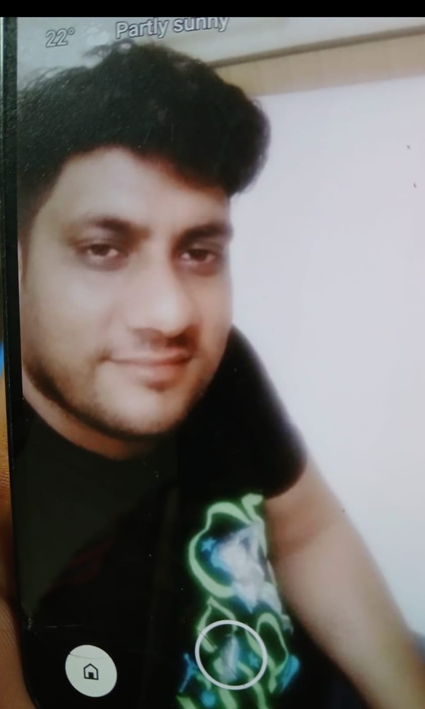 A Ministry of External Affairs clerk died in a road accident.