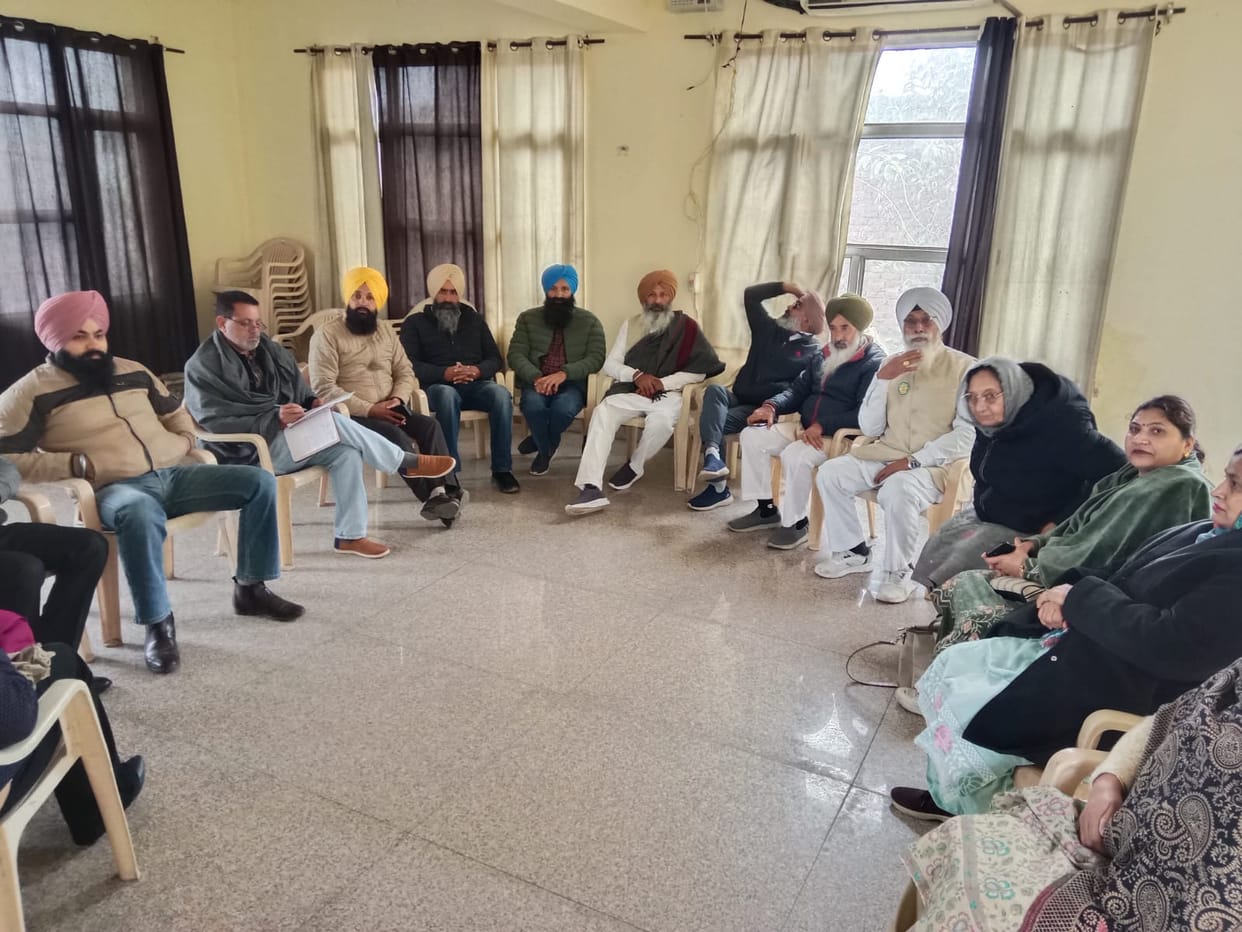 Farmers announced to protest at the Chief Minister's residence.