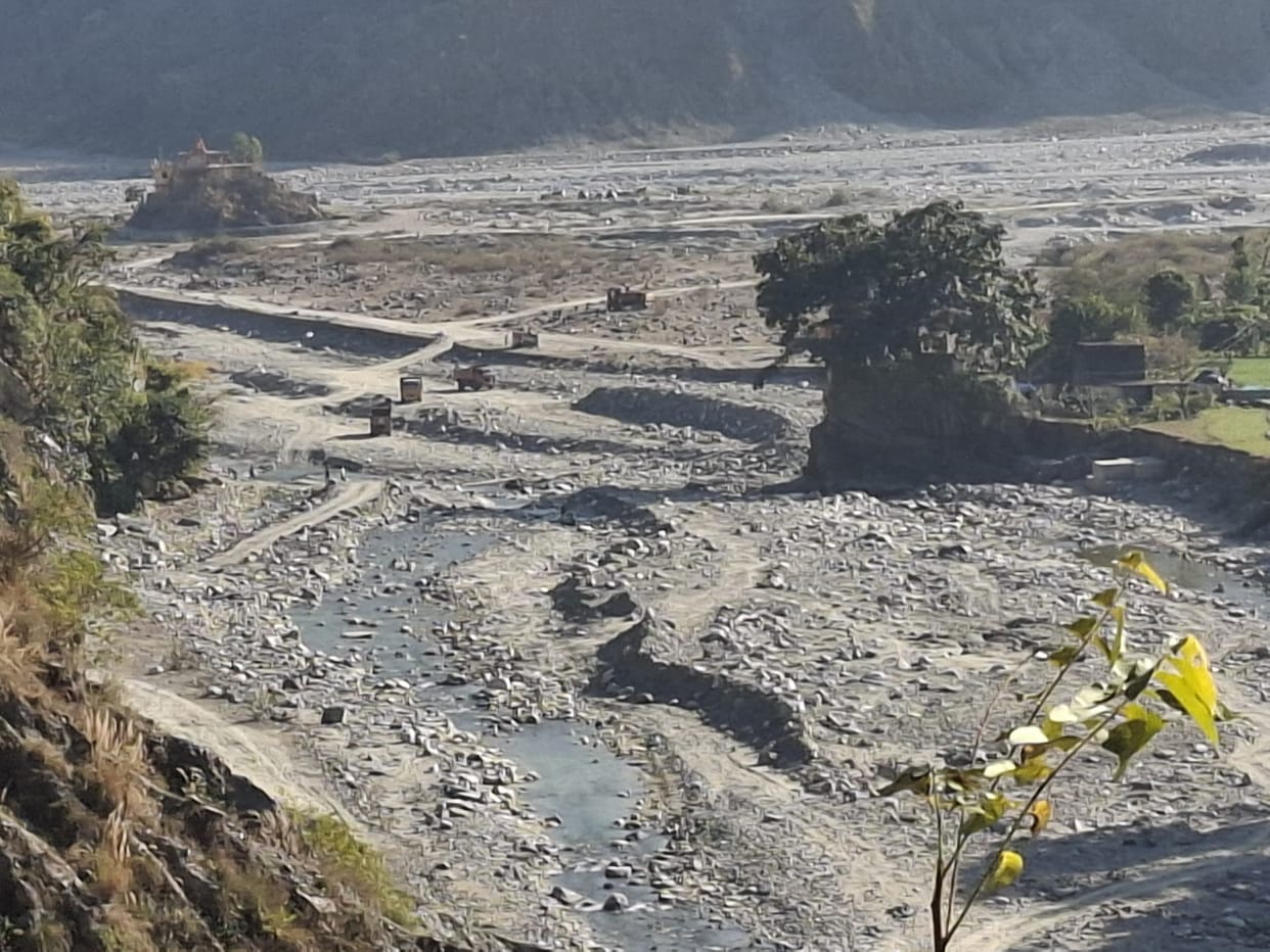 The suspension bridge could not be built in 20 months, the villagers of Belkhet are upset.