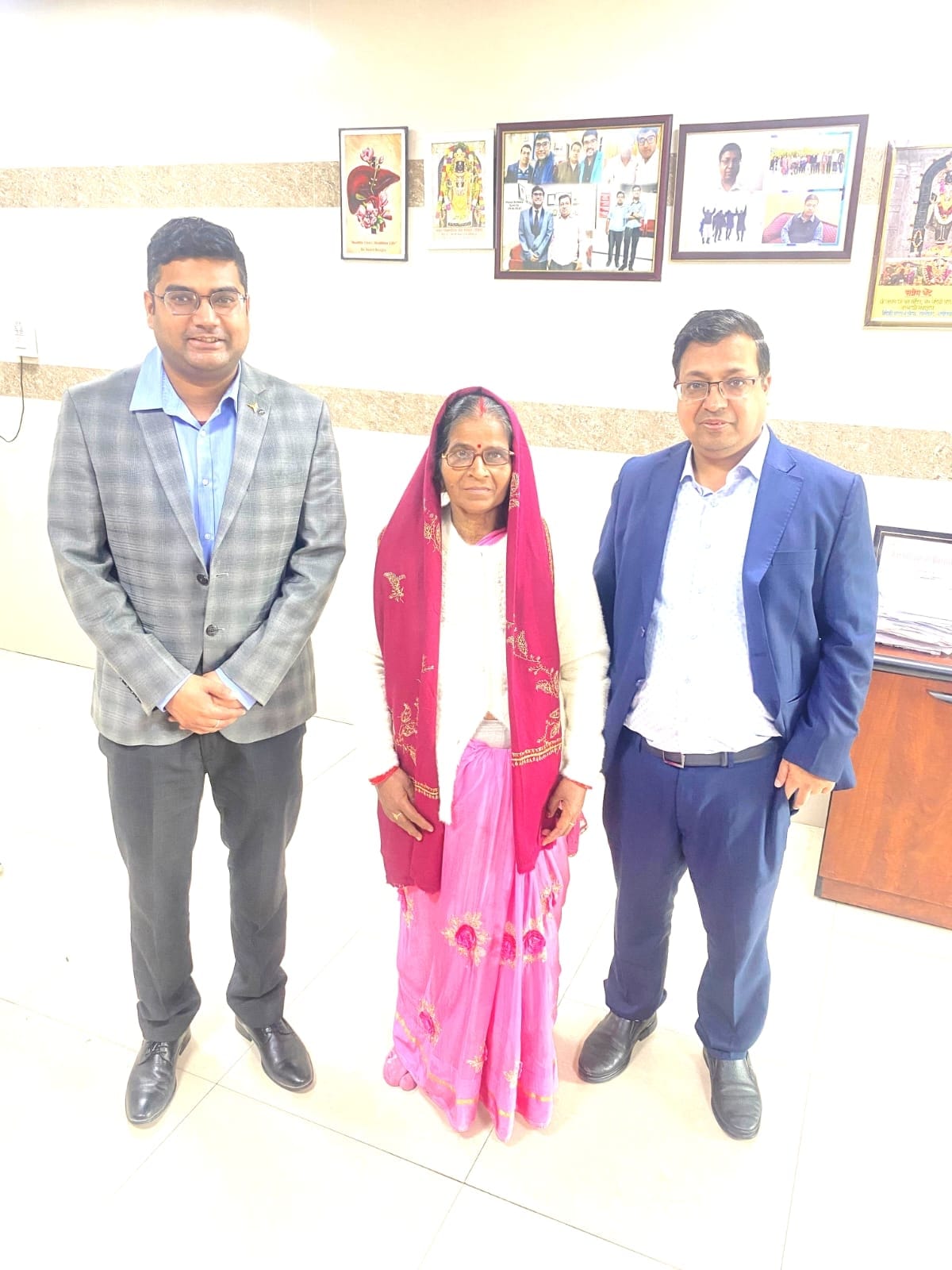 A woman suffering from cancer was vomiting after eating food; doctors provided relief by inserting a stent in her stomach.