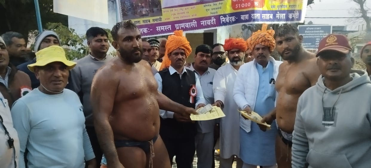 The wrestling match between Ashish and Prateek Bhola ended in a draw.