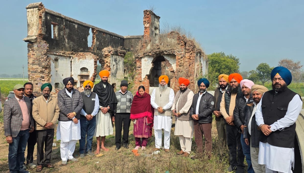 Path and Ardaas were performed in memory of the martyrs in Hond Chillad.