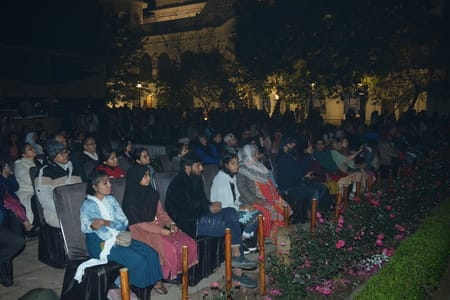 Santacada farewell by showing the connection between Lucknow and Kolkata