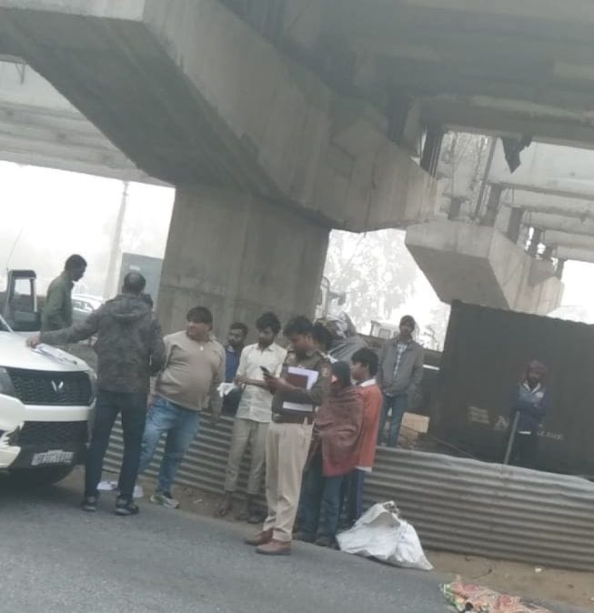 Canter-truck collision in fog, one dead, three injured
