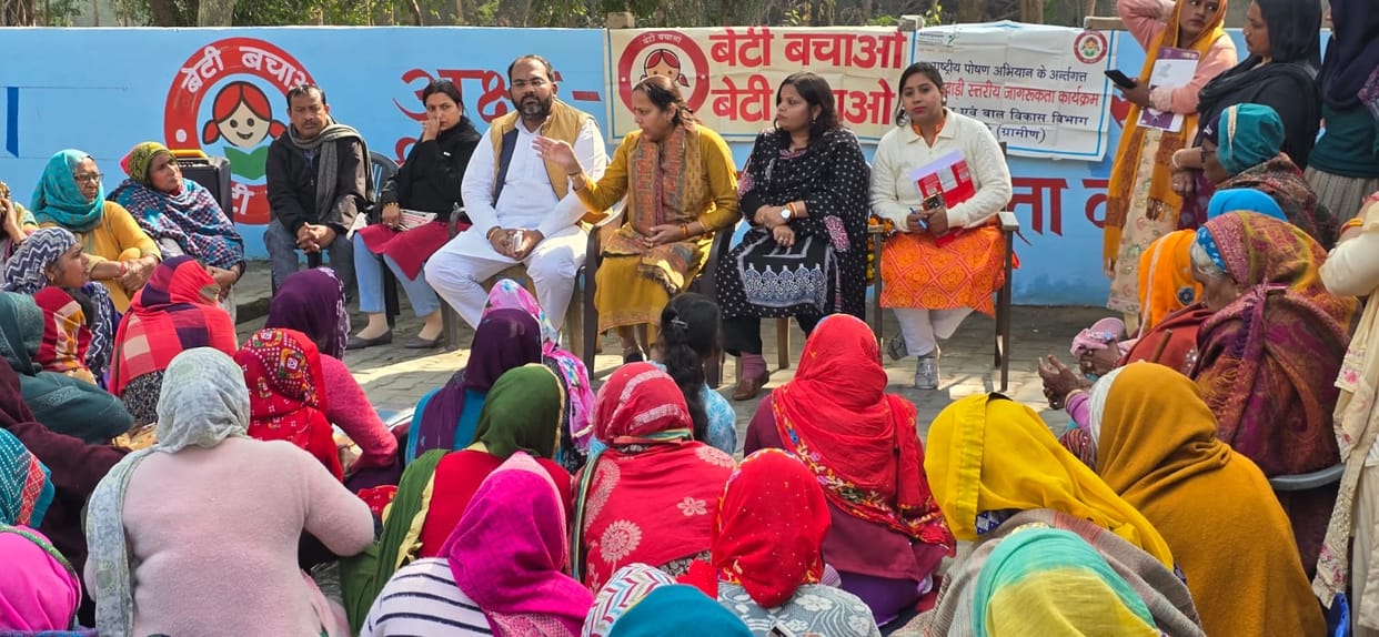Women were given information about She Mart, Lakhpati Didi and Girls Hostel.