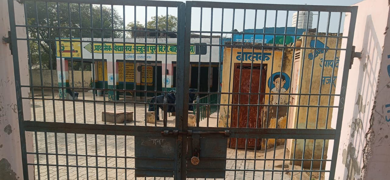 Schools locked before time