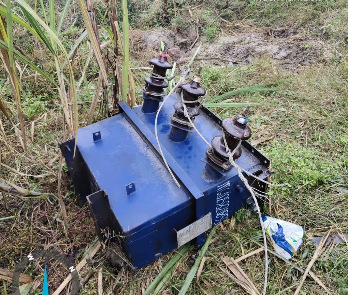 Theft of four transformers installed on tube wells