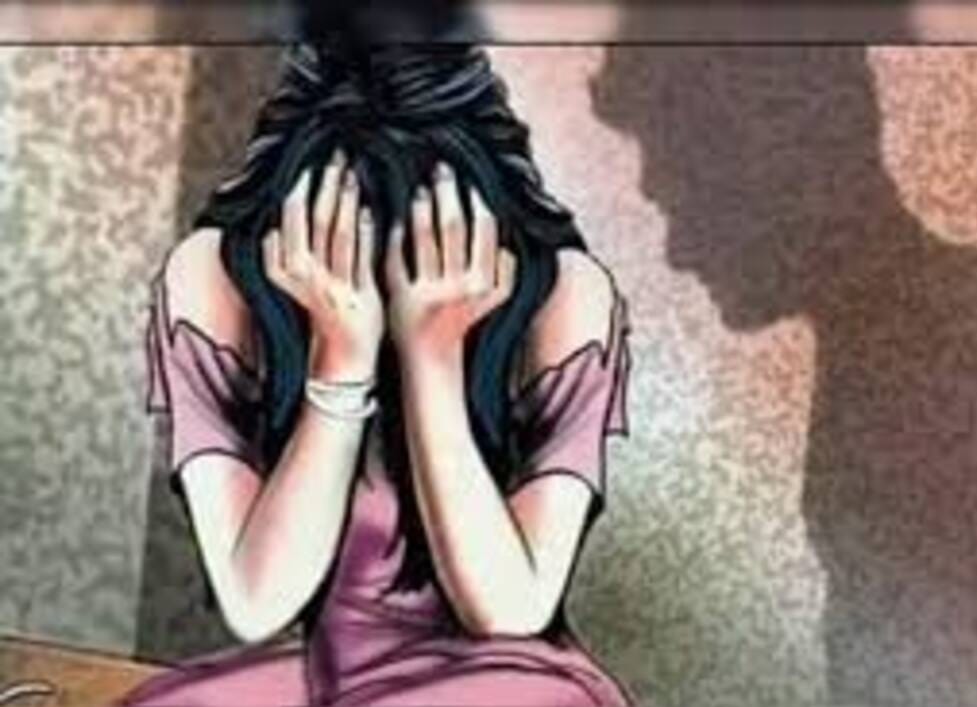 Jhansi: Husband's friend, accountant, raped a married woman