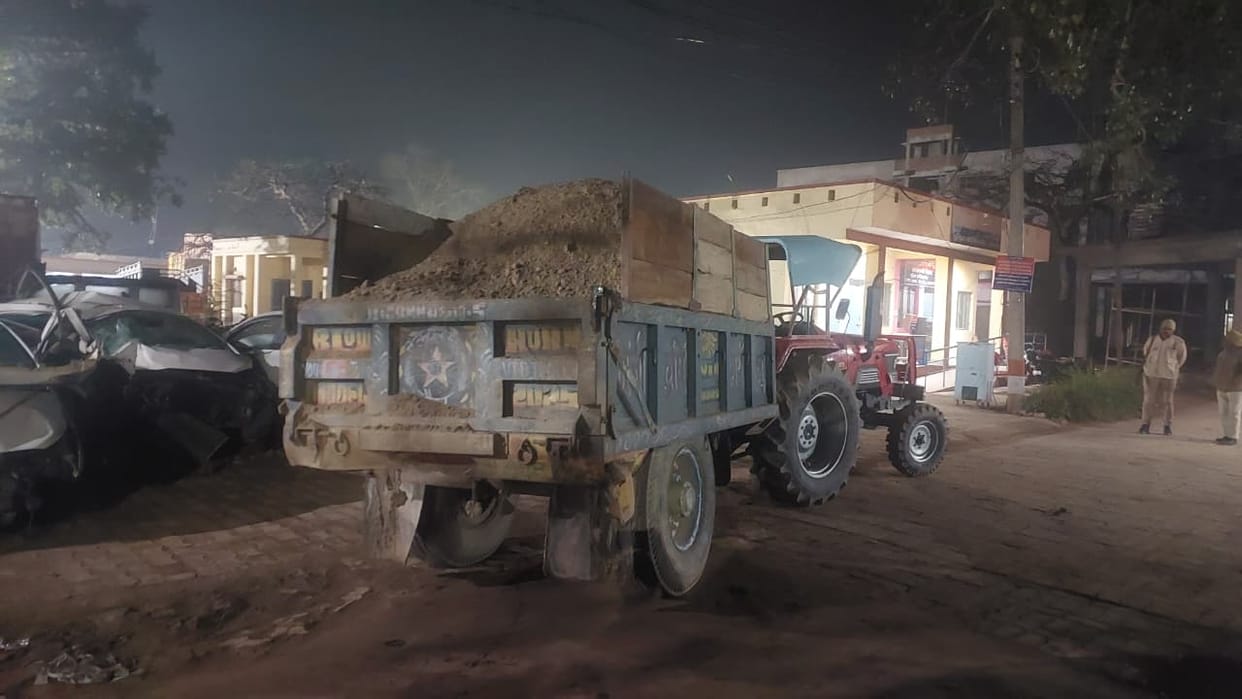 Attempt to hit Tehsildar's car with tractor, narrowly escapes