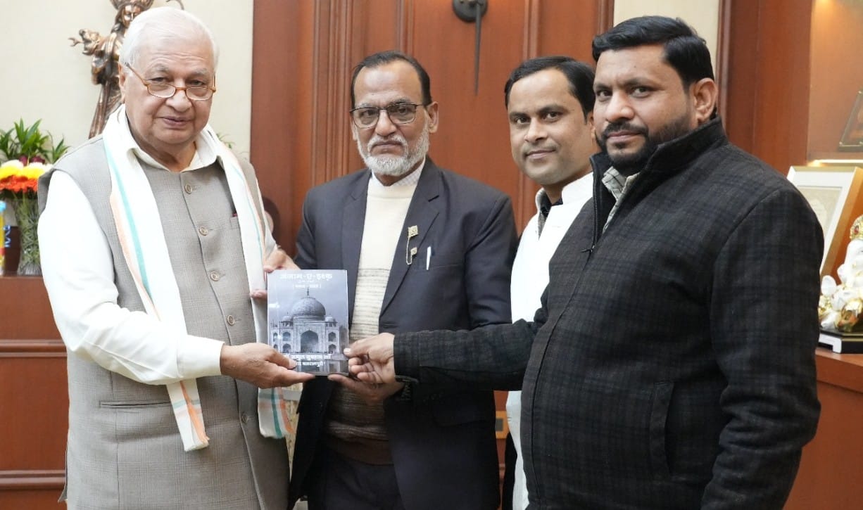 Shad Balrampuri received the honor at the Bihar Literature Festival