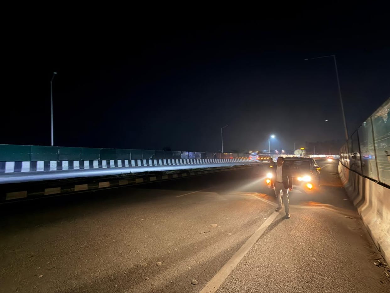 Lights are gone, highways plunge into darkness, risk of accidents looms large