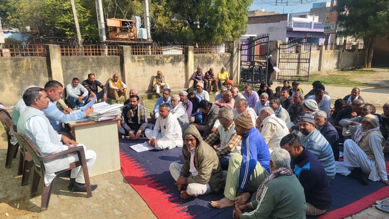 A village council meeting was held in Sisoth village.