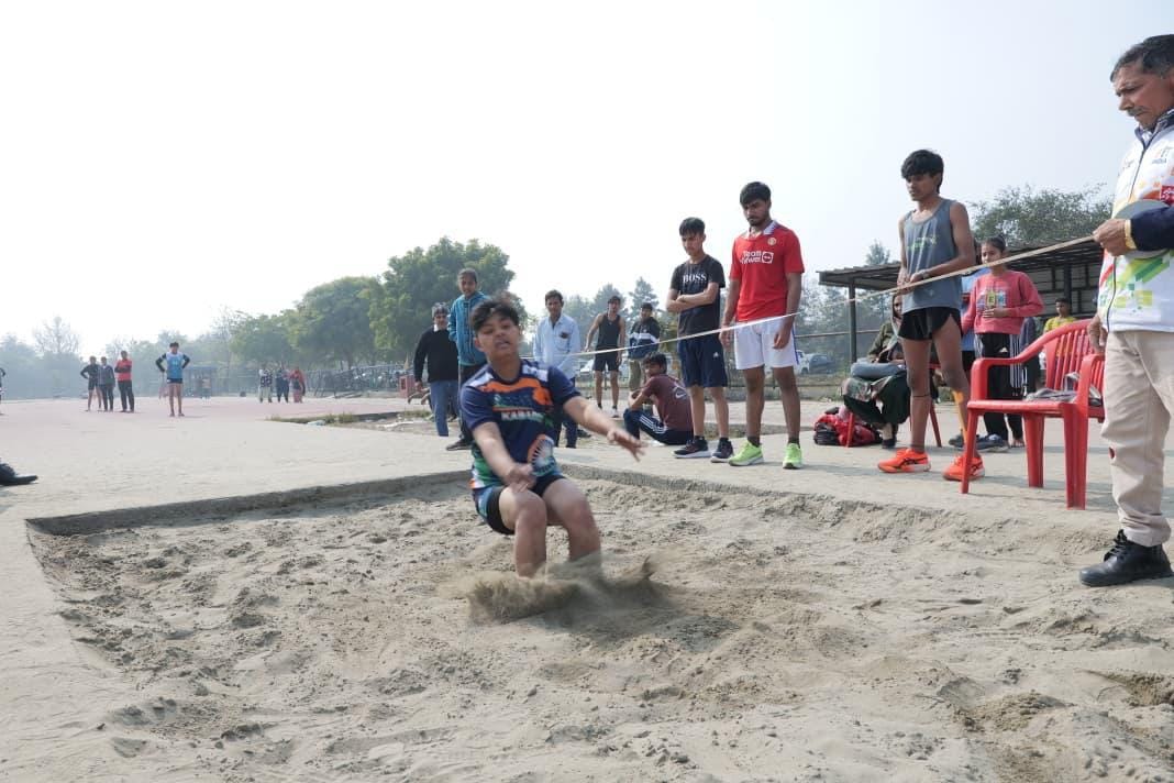 Students of PM Shri Vidyalaya showed their strength in sports.