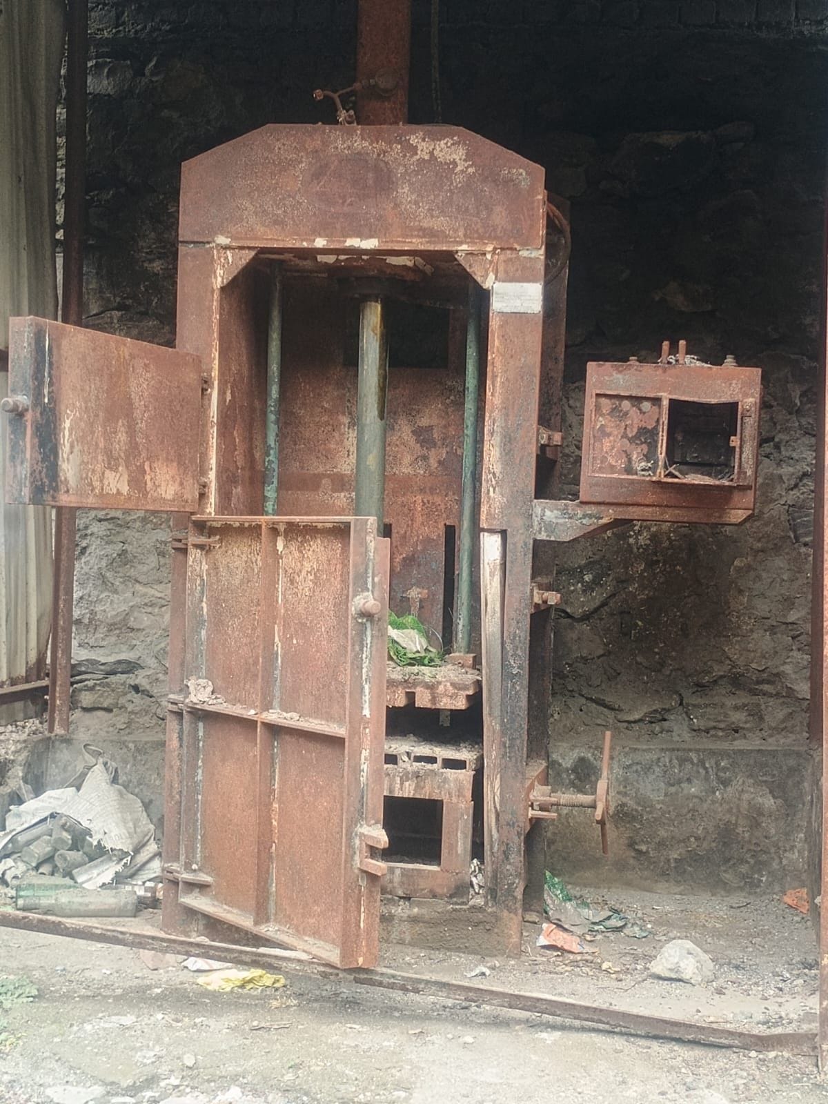 Even after a year, no new plant was built and no machines were purchased.