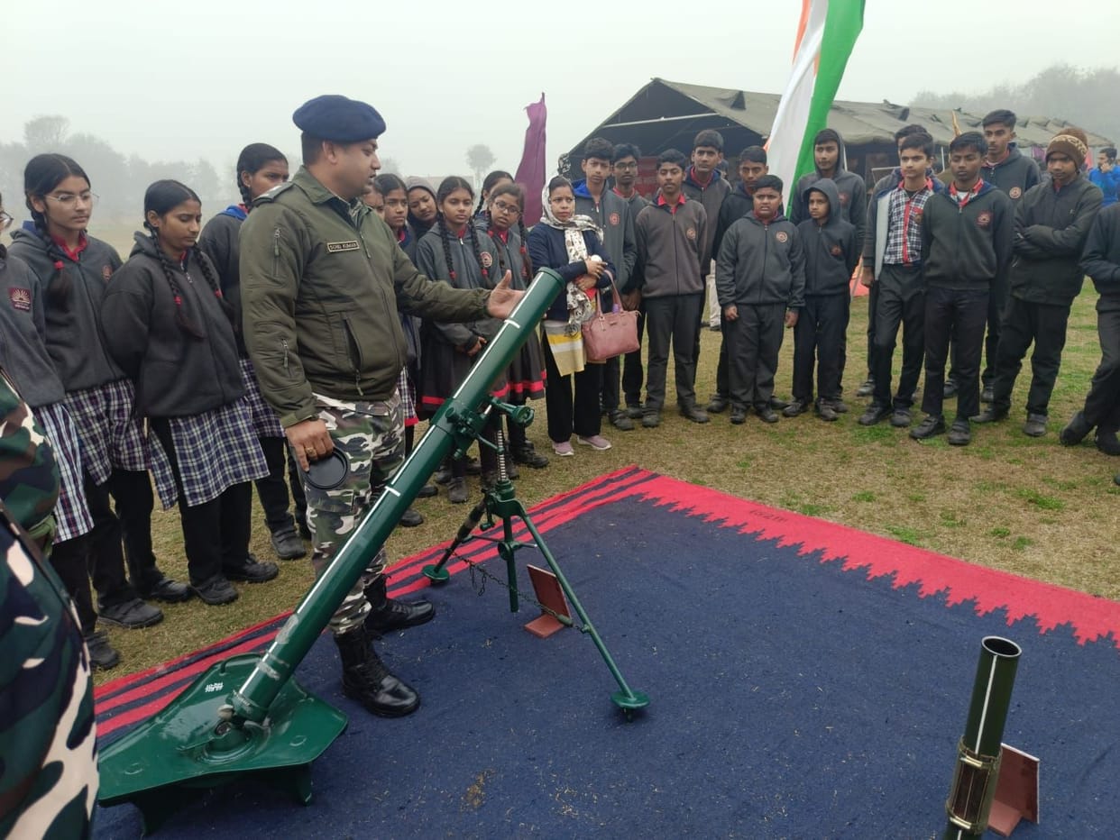 SSB gave information to students in arms exhibition