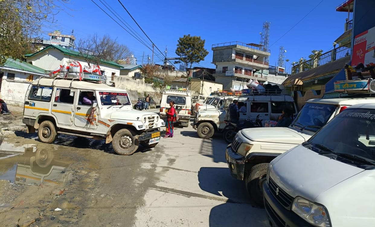 Vehicles parked on the roads of Pithoragarh, no space for pedestrians