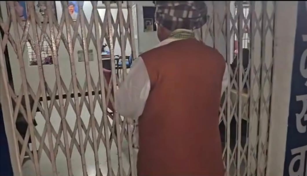 MLA reached Anandpur police station late at night police personnel were found sleeping