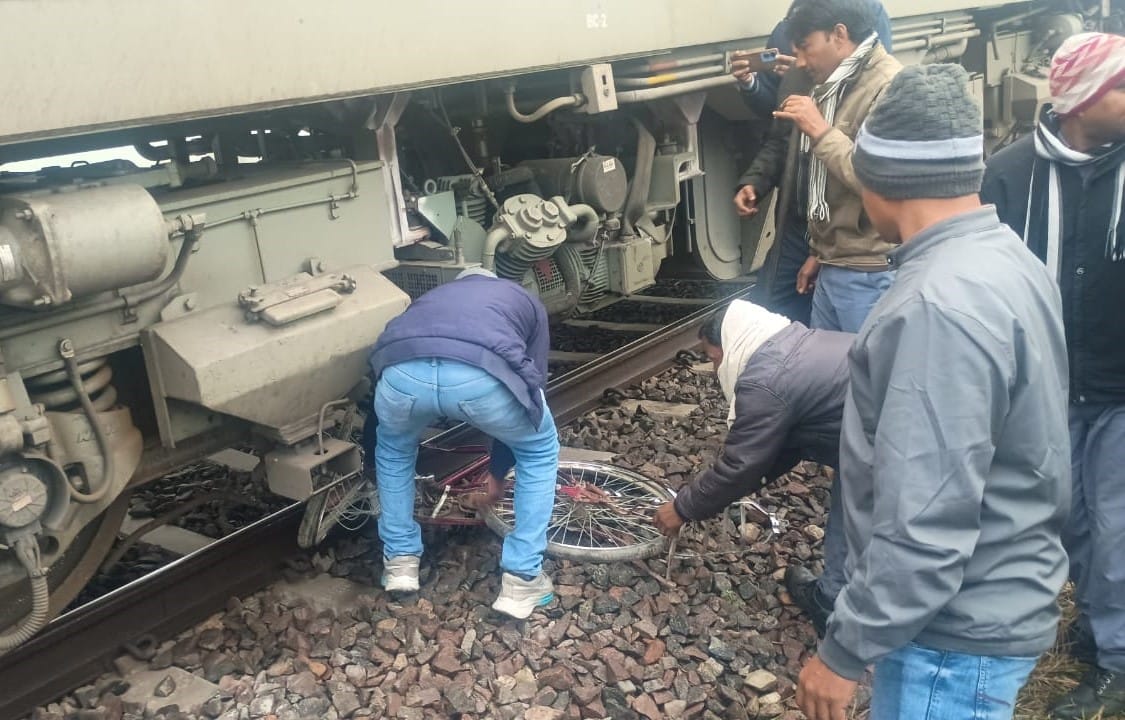 A bicycle got stuck in the engine of an intercity train, averting a major accident