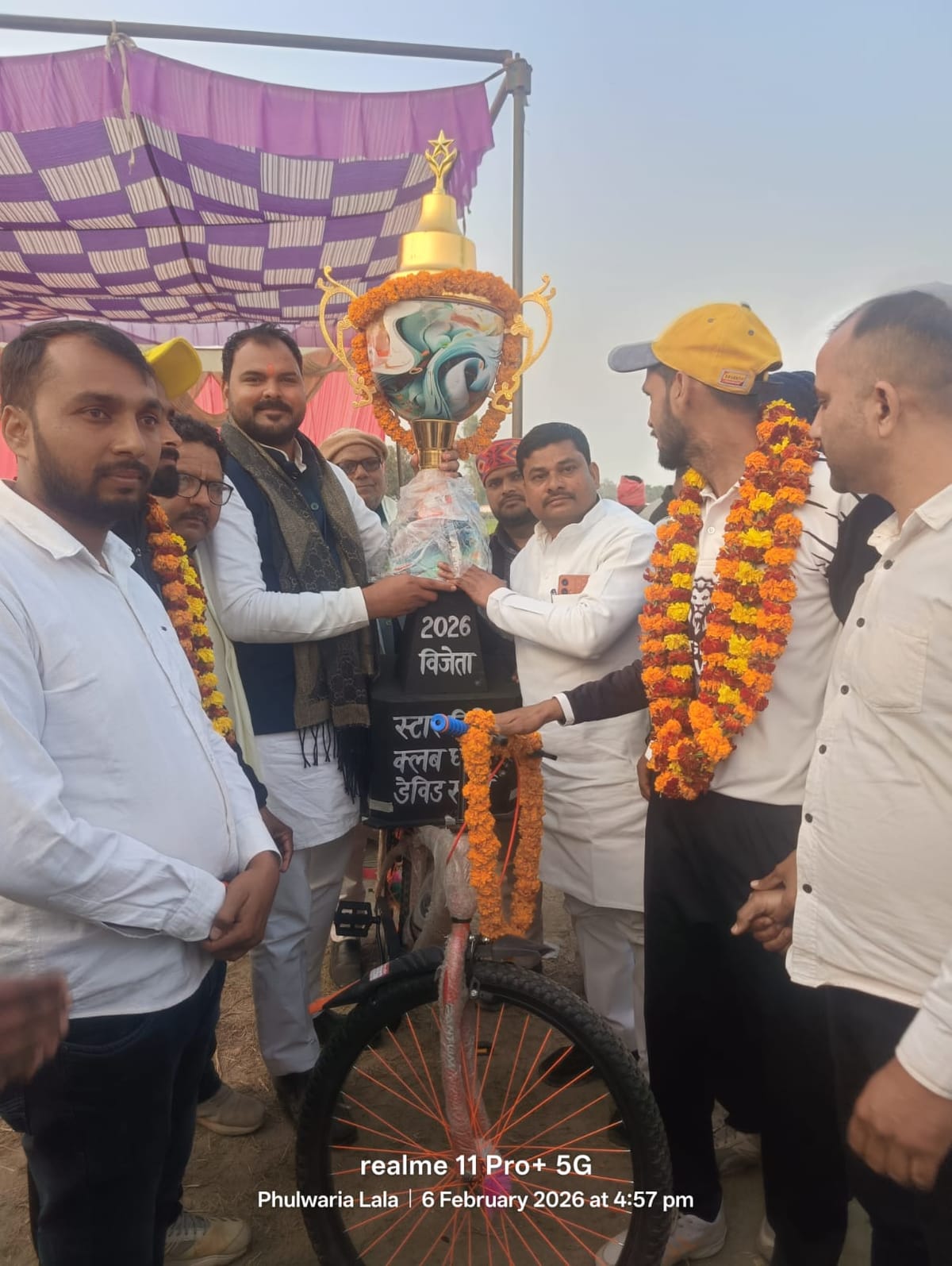 Deoria News: भलुअनी की टीम ने परसियां ओझा को हराकर जीता खिताब