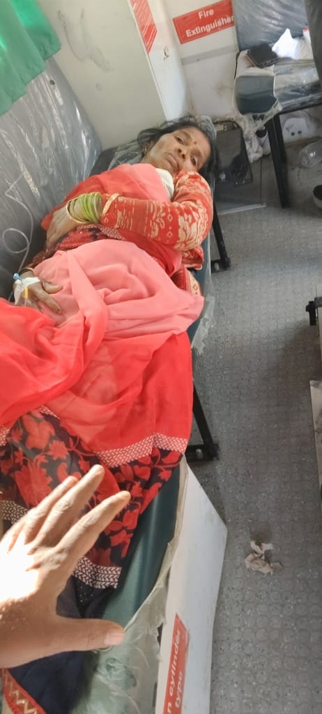 Monkeys' jumping caused the balcony of a house to collapse, injuring three people.