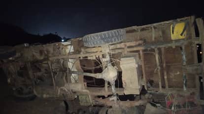 Horrific accident in Barwani, pickup and bike collided head-on, three including a woman died, 6 injured