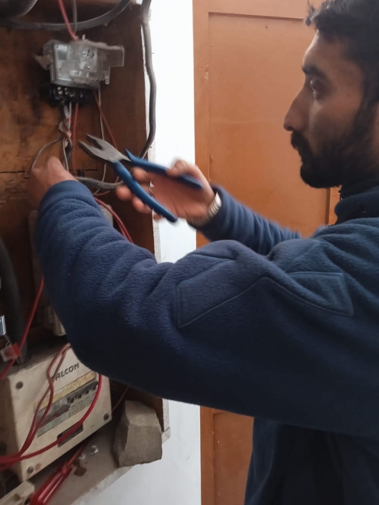 Ten government buildings have their electricity connections disconnected for non-payment of bills.