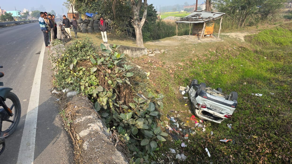 Car falls into Ramrekha river in fog, woman injured