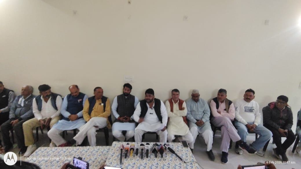 He openly supported the actions of the Union Minister and the Health Minister.