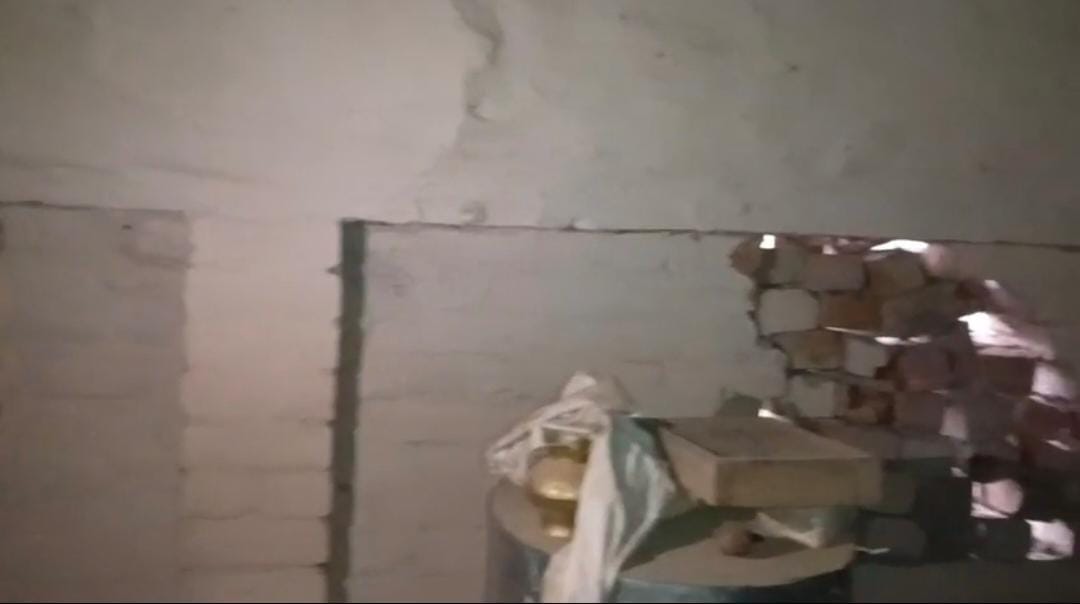 First they freed the buffaloes, then broke the wall and stole goods worth thousands from two houses.