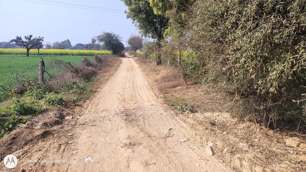 The unpaved road from Katkai to Silarpur is stalled due to lack of funds.