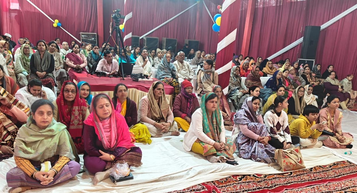 Gave the message of religion and service to the devotees