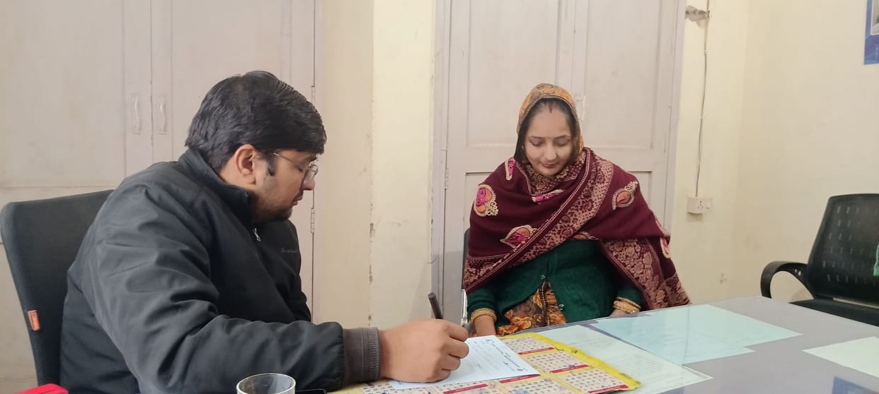 The number of patients with back and knee pain is increasing at the civil hospital.