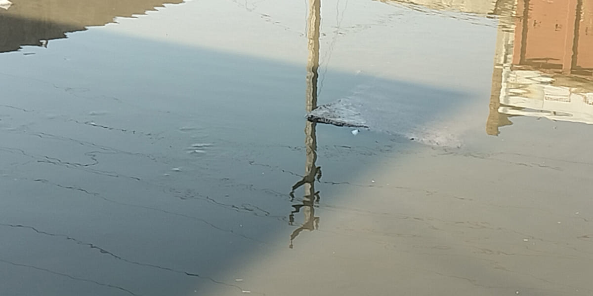 Supply of contaminated drinking water to homes