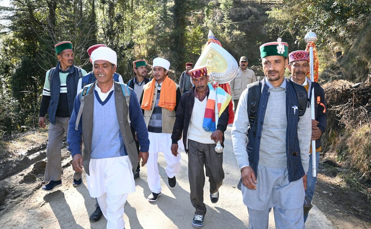Big God Kamrunag leaves for Mahashivratri from Kamrughati