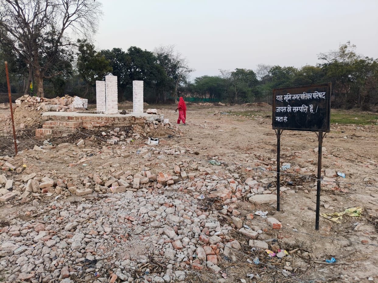 A modern bus stand will be built in Jais